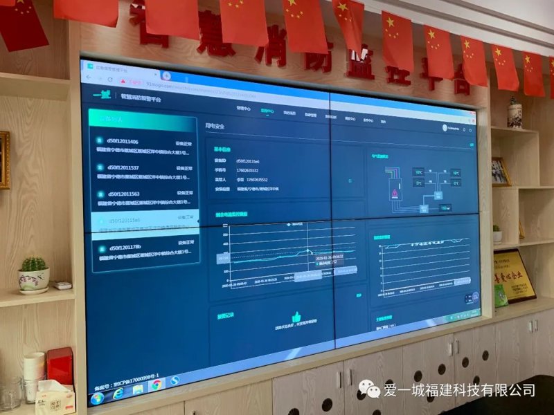 在软件开发领域,选择合适的工具有如为开发者披上了一件得力的盔甲。本文将从多个维度对常见的几种App开发工具进行对比分析,帮助开发者找到最适合自己的武器。